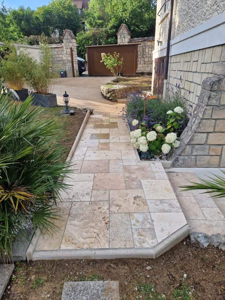 65D2A77F 983D 47D1 AFDB 368C5742F31E